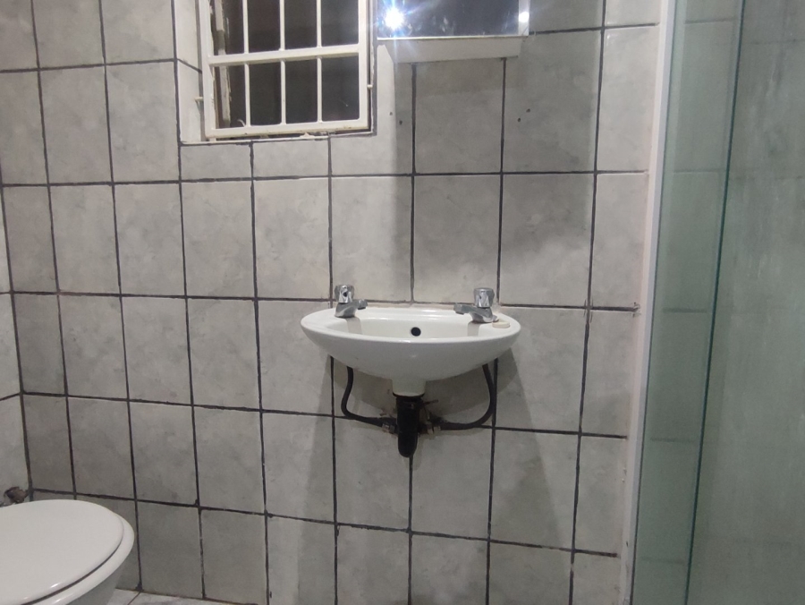 10 Bedroom Property for Sale in Brandwag Free State